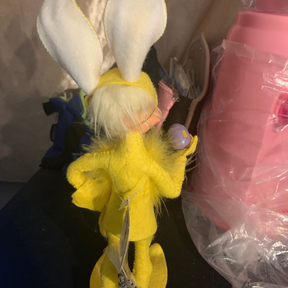 Yellow Bunny Figurine with Purple Egg Annalee - Picture 6 of 8